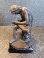 Beeld, Le tireur dépine - 10 cm - Brons