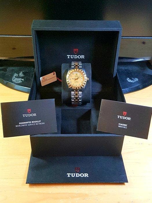 Tudor - Classic Geneva Date+Day - GOLD DIAMOND LINEN DIAL -, Handtassen en Accessoires, Horloges | Antiek
