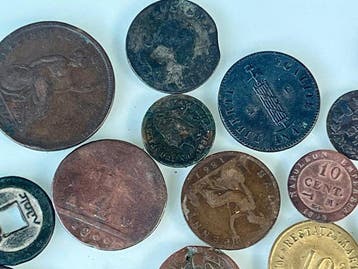 Wereld. Lot de 65 monnaies (Zonder minimumprijs), Postzegels en Munten, Munten | Europa | Niet-Euromunten