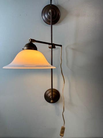 Lampe murale - Belle applique murale en laiton avec