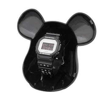 Casio - G-SHOCK × MEDICOM TOY BE@RBRICK Limited Edition -, Nieuw