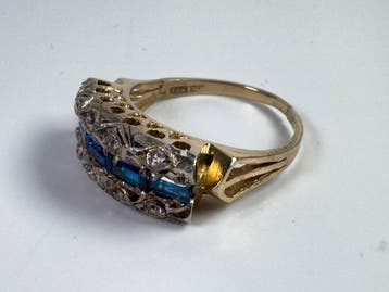 Ring - 18 karaat Geel goud, Witgoud - 0.35ct. tw. Saffier, Nieuw