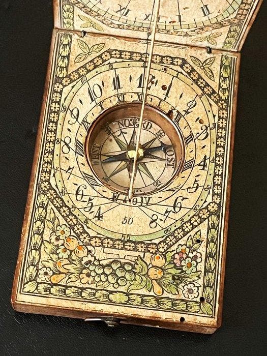Vintage Diptych sundial - Buis - Allemagne - 18th/19th, Antiquités & Art, Antiquités | Autres Antiquités