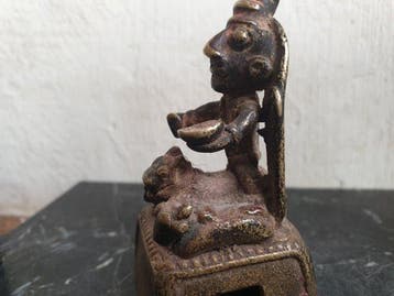 Godin met drie dieren - Brons - India - de achttiende- en