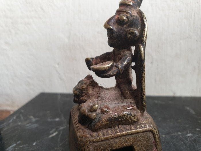 Godin met drie dieren - Brons - India - de achttiende- en, Antiek en Kunst, Kunst | Niet-Westerse kunst