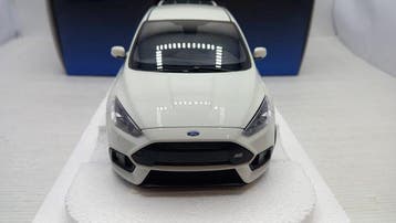 Autoart 1:18 - Voiture miniature - Ford Focus RS 2016 -