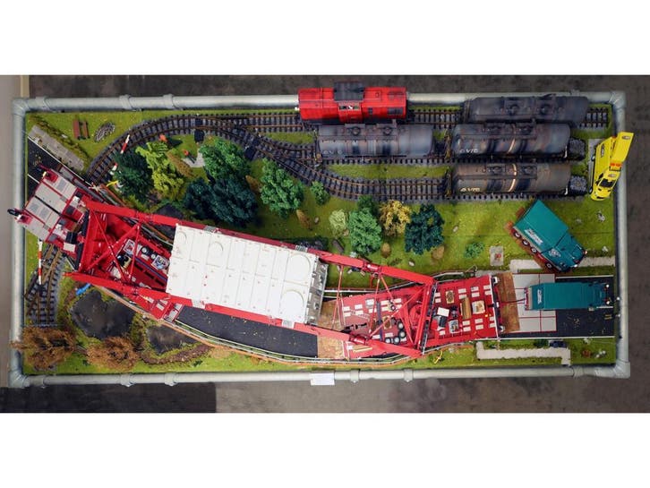 Uniek 1:24 Diorama met Realistische Girderbridge, SPMT Pl..., Hobby & Loisirs créatifs, Modélisme | Figurines & Dioramas, Enlèvement ou Envoi