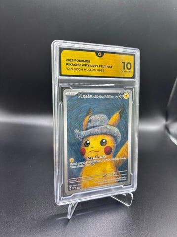 Pokémon - 1 Graded card - Pikachu #085 Van Gogh Pikachu - GG, Hobby en Vrije tijd, Nieuw