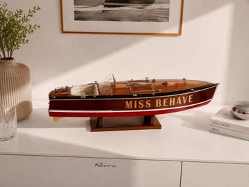 Magnifique MISS BEHAVE 53 cm modelisme bois maquette riva