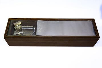 Muziekdoos speeldoos Reuge carillon boite a musique