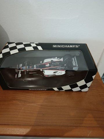 Minichamps 1:18 - Voiture miniature