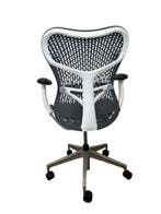 Herman Miller Mirra 2 Grey White Uitvoering - Aanbieding, Verzenden, Wit, Zo goed als nieuw, Bureaustoel