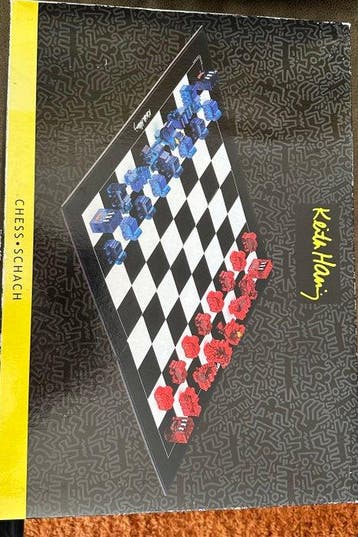 Keith Haring - Jeu déchecs - Chess Keith Haring - Résine, Antiquités & Art