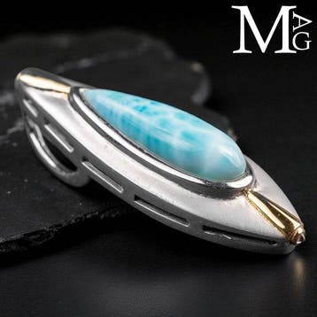 Zilveren hanger met larimar, blauwe saffier - gouden details