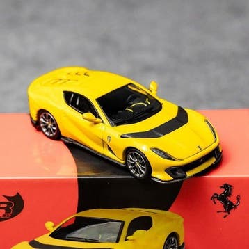 BBR Models 1:64 - Modelauto - Ferrari 812 Competizione