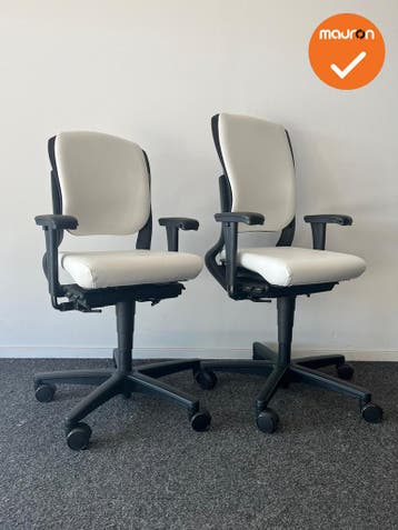 Ahrend 230 - Kunstleer - Kleur naar keuze - Rug naar keuze -, Werkplek, Ophalen of Verzenden, Gebruikt, Stoel