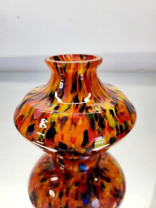 Kralik - Vaas - spatter techniek - Glas - boheems glas, Antiquités & Art, Antiquités | Verre & Cristal