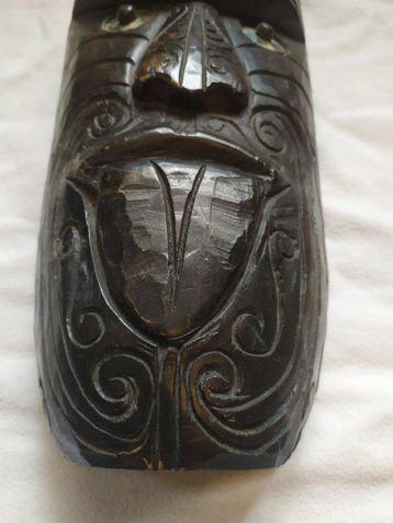 Gable Mask - Koruru - Maori - Nouvelle-Zélande (Sans prix de