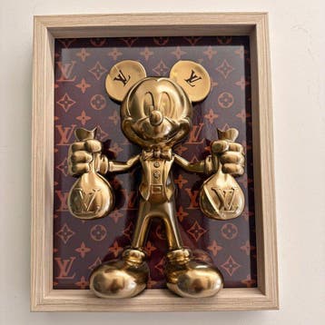 soul.arta - “Luxury Mickey & LV 3D”