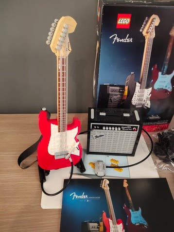 Lego Set - 21329 - Rock Raiders - Fender Stratocaster