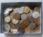Monde. Lot of coins world, weighing 1 kg and N. 4 silver