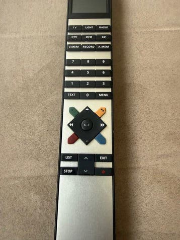 Bang & Olufsen - BEO4 télécommande MK3 LCD unique.