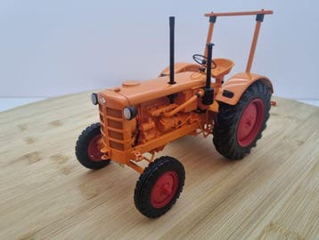 Minichamps 1:18 - Machine agricole miniature - Hanomag R28