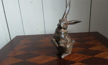 P.Chenet - Beeld, Konijn - 14.5 cm - Brons