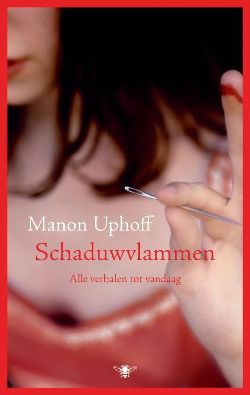 Schaduwvlammen 9789023425601 Manon Uphoff, Boeken, Romans, Gelezen, Verzenden