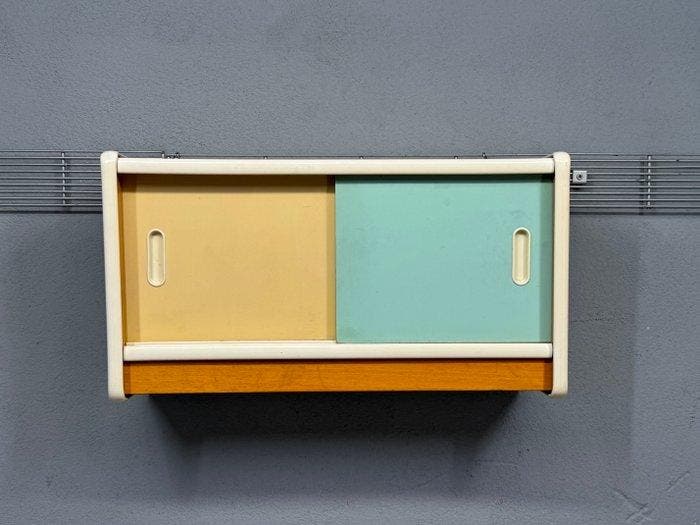 Kast - Hout - 1970s Wandkast, Antiek en Kunst, Kunst | Designobjecten