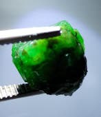 Grote natuurlijke onbewerkte smaragd - 15,20 ct - Geen