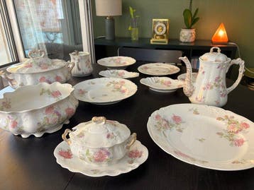 Service de table - Porcelaine - Service de table 19e IXe