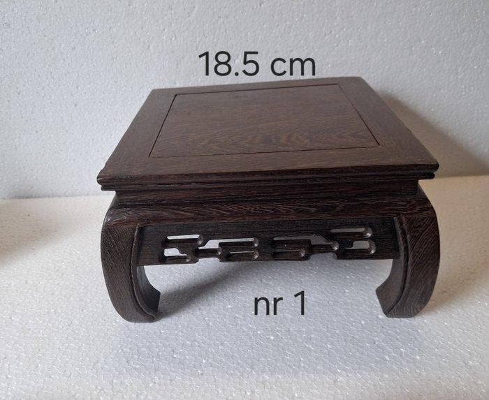 Standaard - Hout, 8 hardhouten , displays , stands ,, Antiek en Kunst, Antiek | Overige Antiek