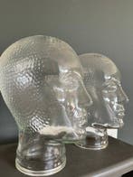 Mannequin - Deux têtes de mannequin en verre