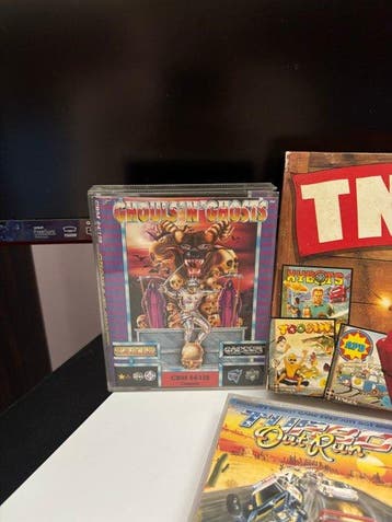 Commodore, Sega, capcom hitec - Commodore 64/128 Cassette -