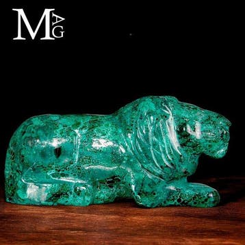 Kostbare malachietsculptuur - Leeuw in malachiet: De