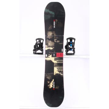150 snowboard SALOMON WILD CARD, Black/red, FLAT/rocker, Verzenden