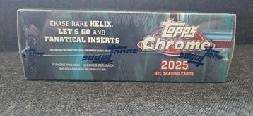 2025 Topps NFL Football Mega Box NFL Sealed box - Mint (M), Nieuw