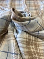 Hoogwaardig weefsel, uiterst zacht, met Schotse ruit, zonder