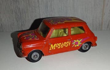 Corgi 1:43 - Voiture miniature - Morris Mini Minor #349