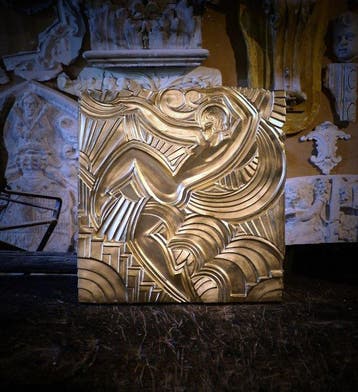 Naar Maurice Picaud - Relief, Omgekeerd goud bas-reliëf