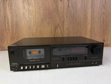 Technics - M24 Audiocassette deck
