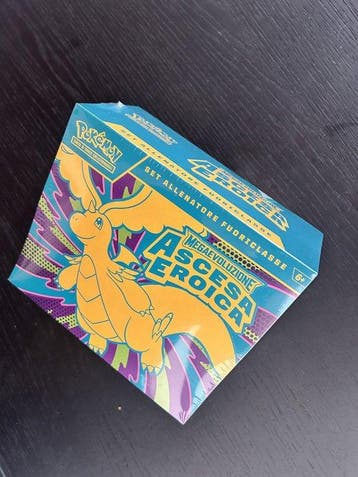Pokémon - 1 Elite trainer box - Pokémon – Set Allenatore, Nieuw