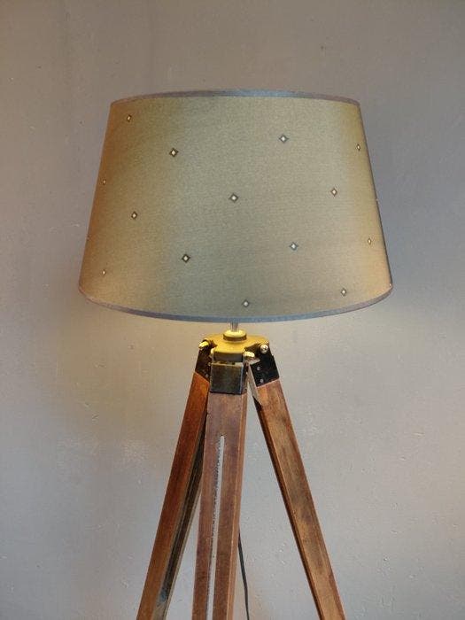 Statief vloerlamp - Hout, Metaal - Driepoot, Antiek en Kunst, Curiosa en Brocante
