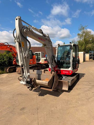 Te koop: Takeuchi TB250-2, Ophalen, Graafmachine