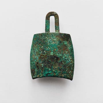 Oud-Chinees Brons Kleine rituele tempelbelkraal - 53 mm, Antiek en Kunst