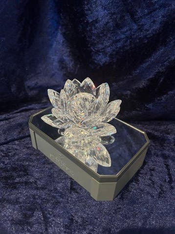 Swarovski - Beeldje - Candleholder waterlily medium - 010001