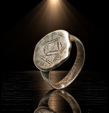 Middeleeuwen, kruisvaardersperiode Zilver Ring met