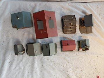 Faller H0 - Bâtiments pour trains miniatures (9) - Ensemble