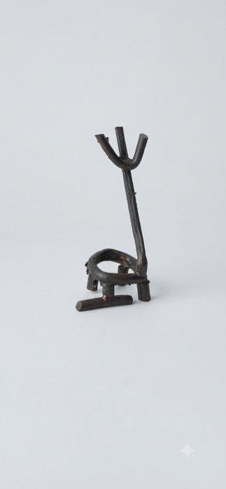 Ros Khavro (XX) - Bronze abstract sculpture, Antiquités & Art